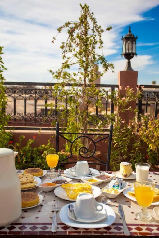 Riad Nouhal Marrakesh Exterior photo